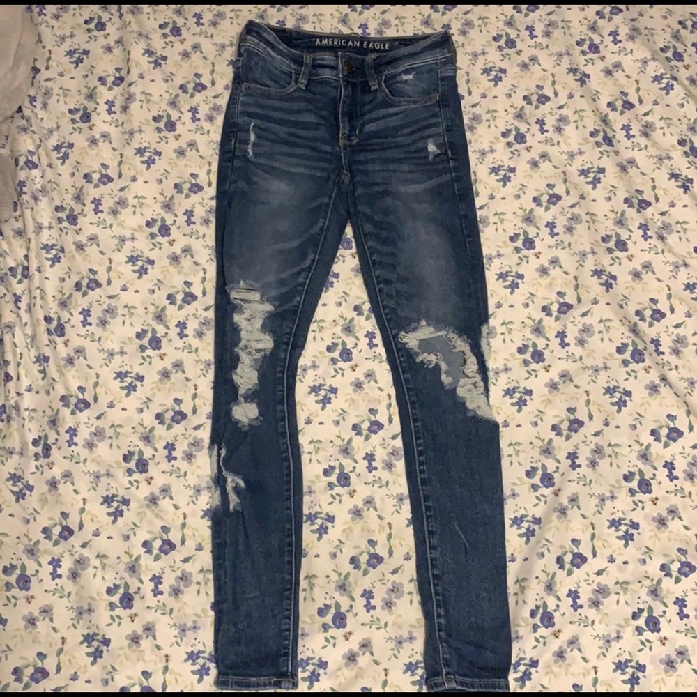 American Eagle Outfitters Ripped Jeans